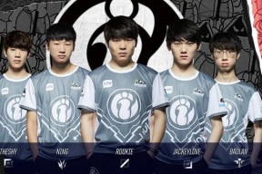 关于JackeyLove焦点对战，巴特勒与30激战瑞士队分钟，锐不可当胜负难料！的信息